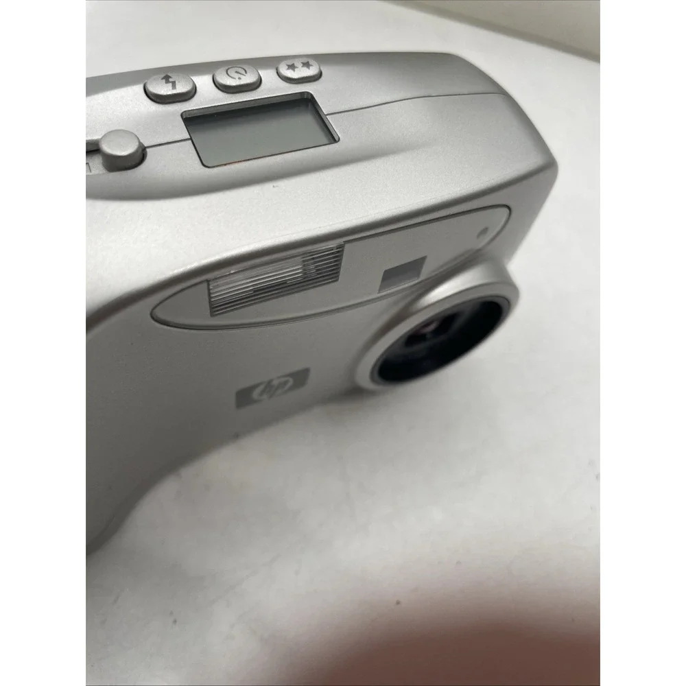 HP Photosmart 612 Digital Camera 3MP 2X Optical Zoom+Battery+SD Card+CD+Manual